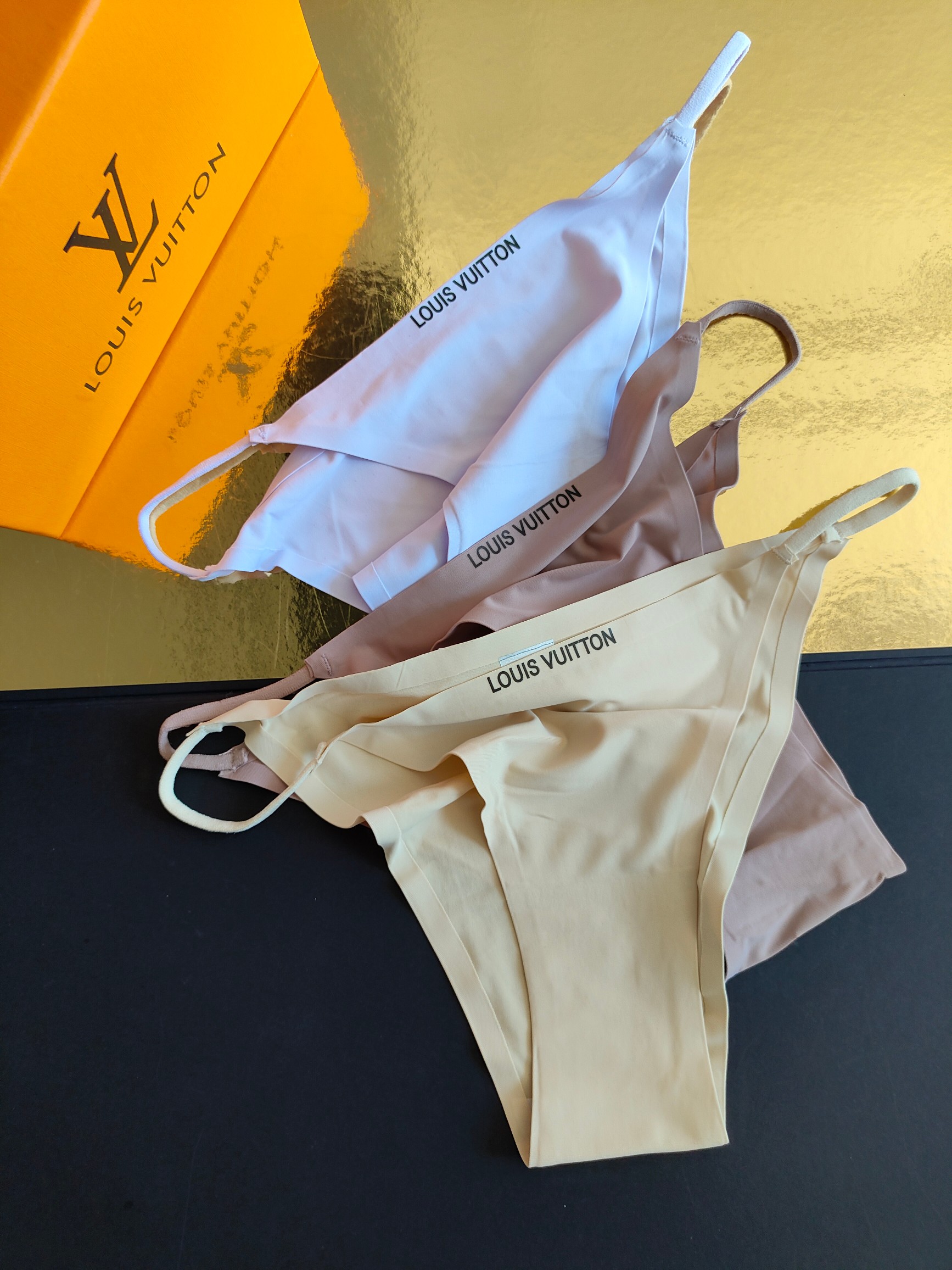 .LOUIS VUITTON. LVM 120-140斤L 140-160斤XL 160-180斤冰丝