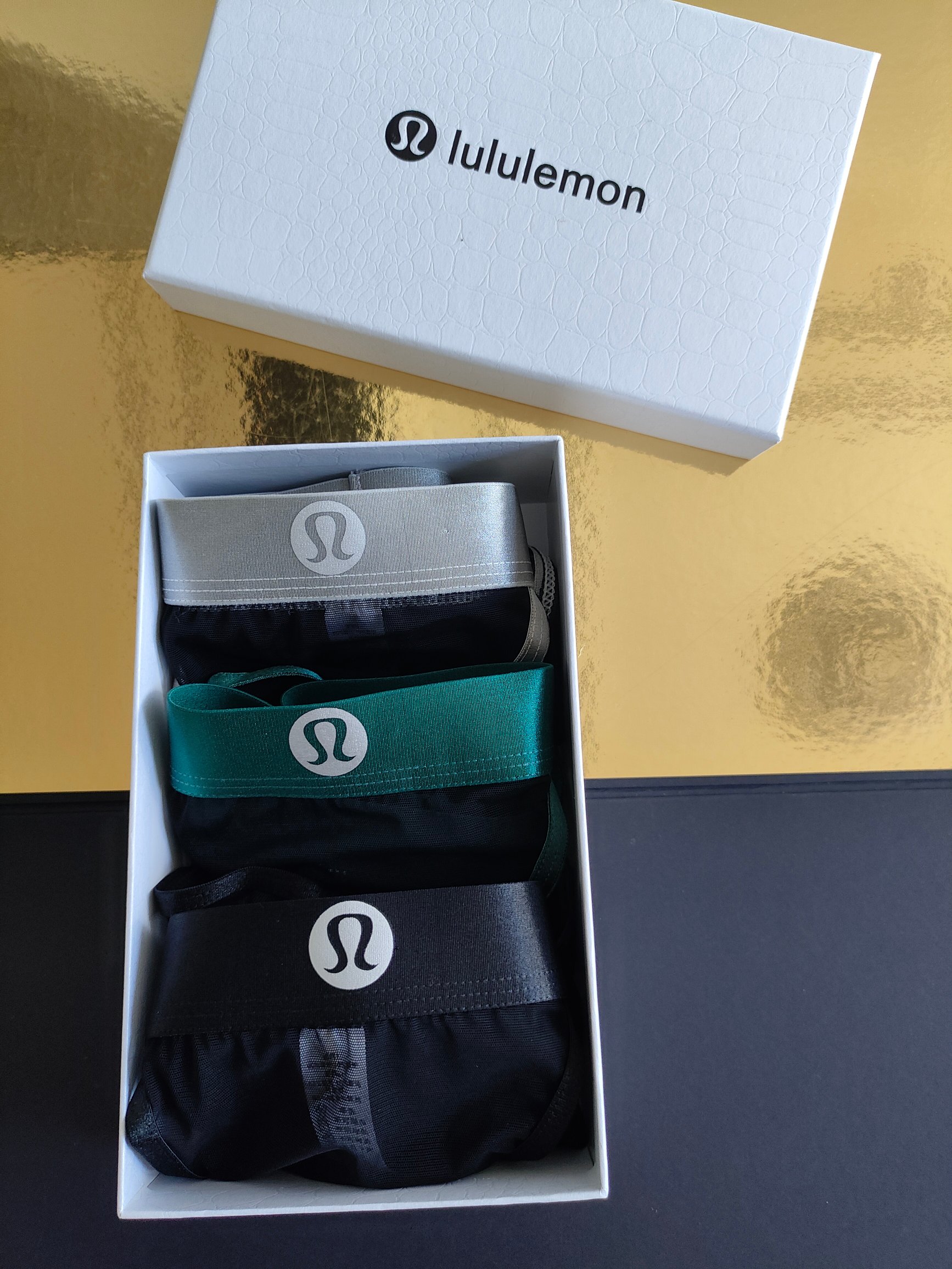 luluemon 露露M 80-100斤L 100-120斤XL 120-140斤雷丝