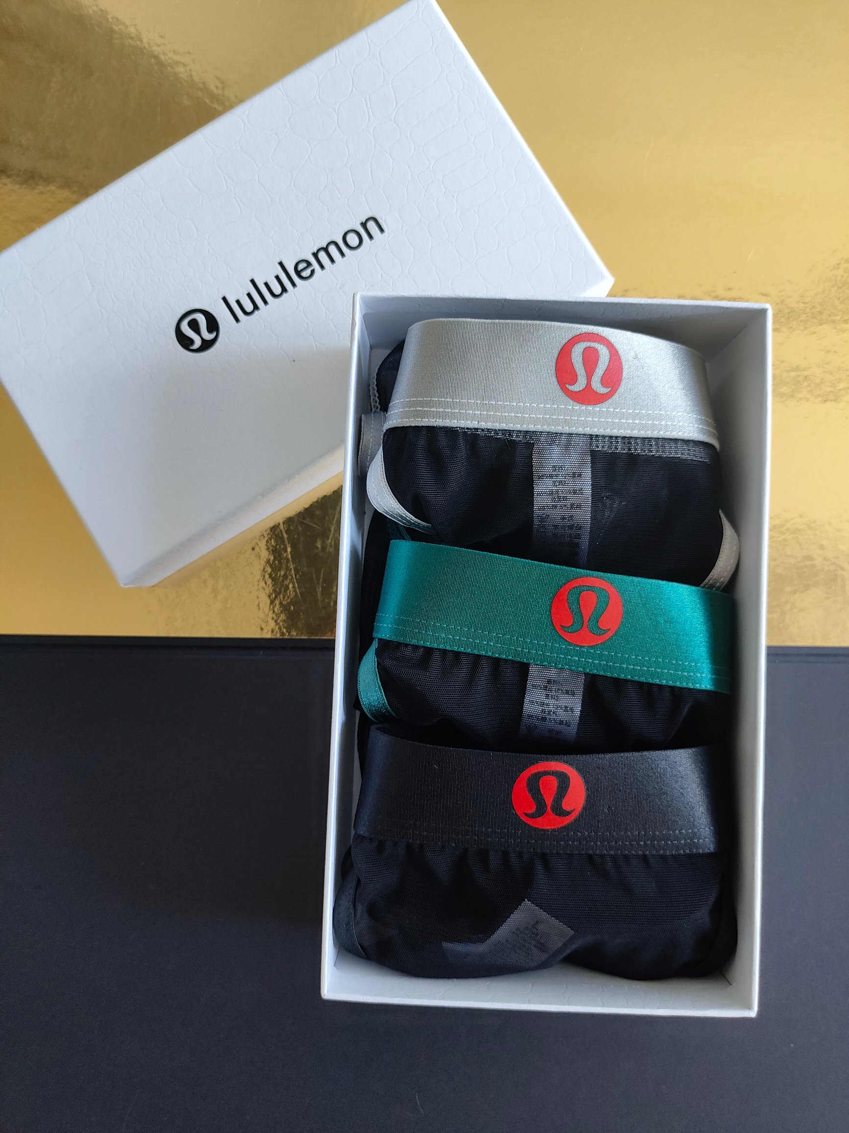 luluemon 露露M 80-100斤L 100-120斤XL 120-140斤雷丝