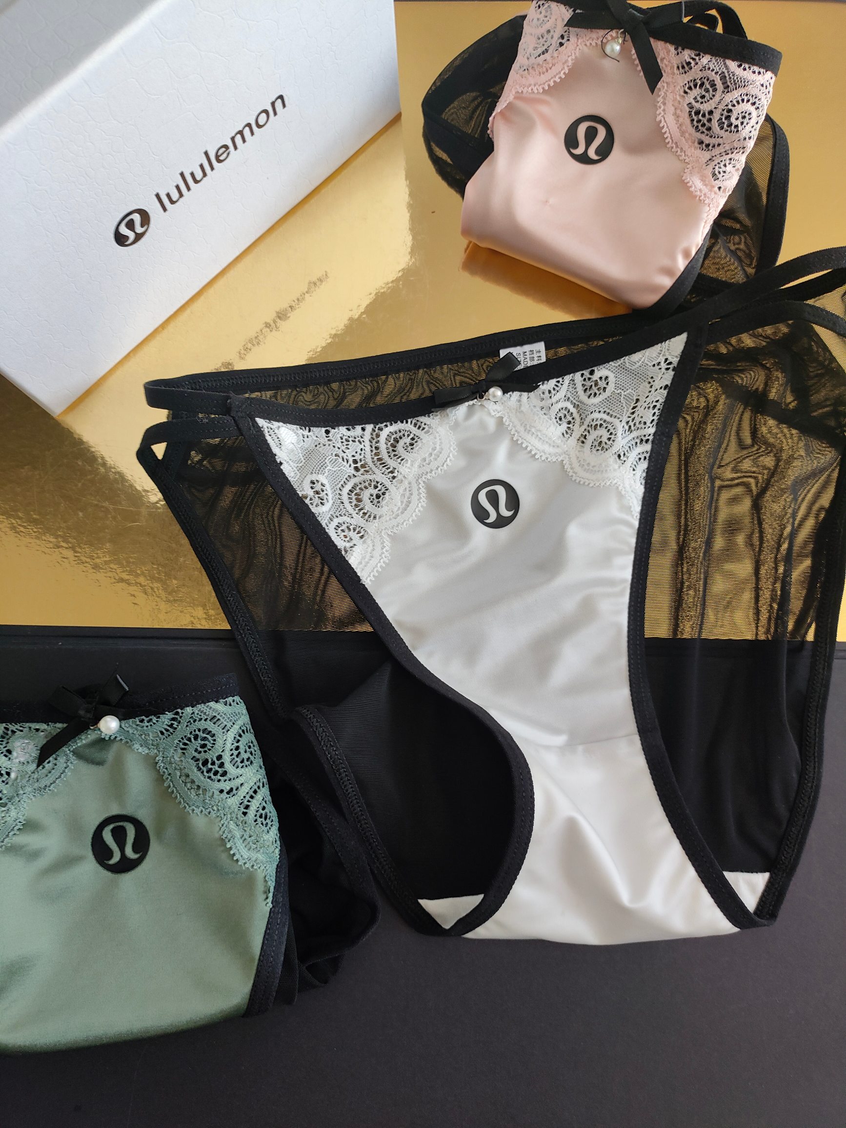 luluemon 露露M 80-100斤L 100-120斤XL 120-140斤雷丝