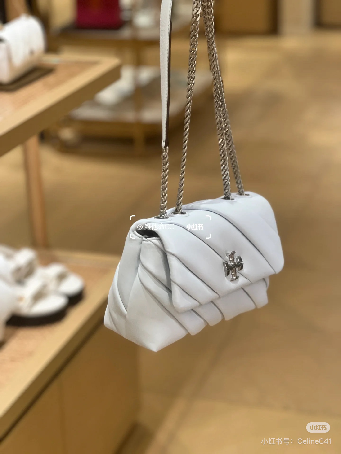 Tory Burch ～做一个多巴胺女孩吧