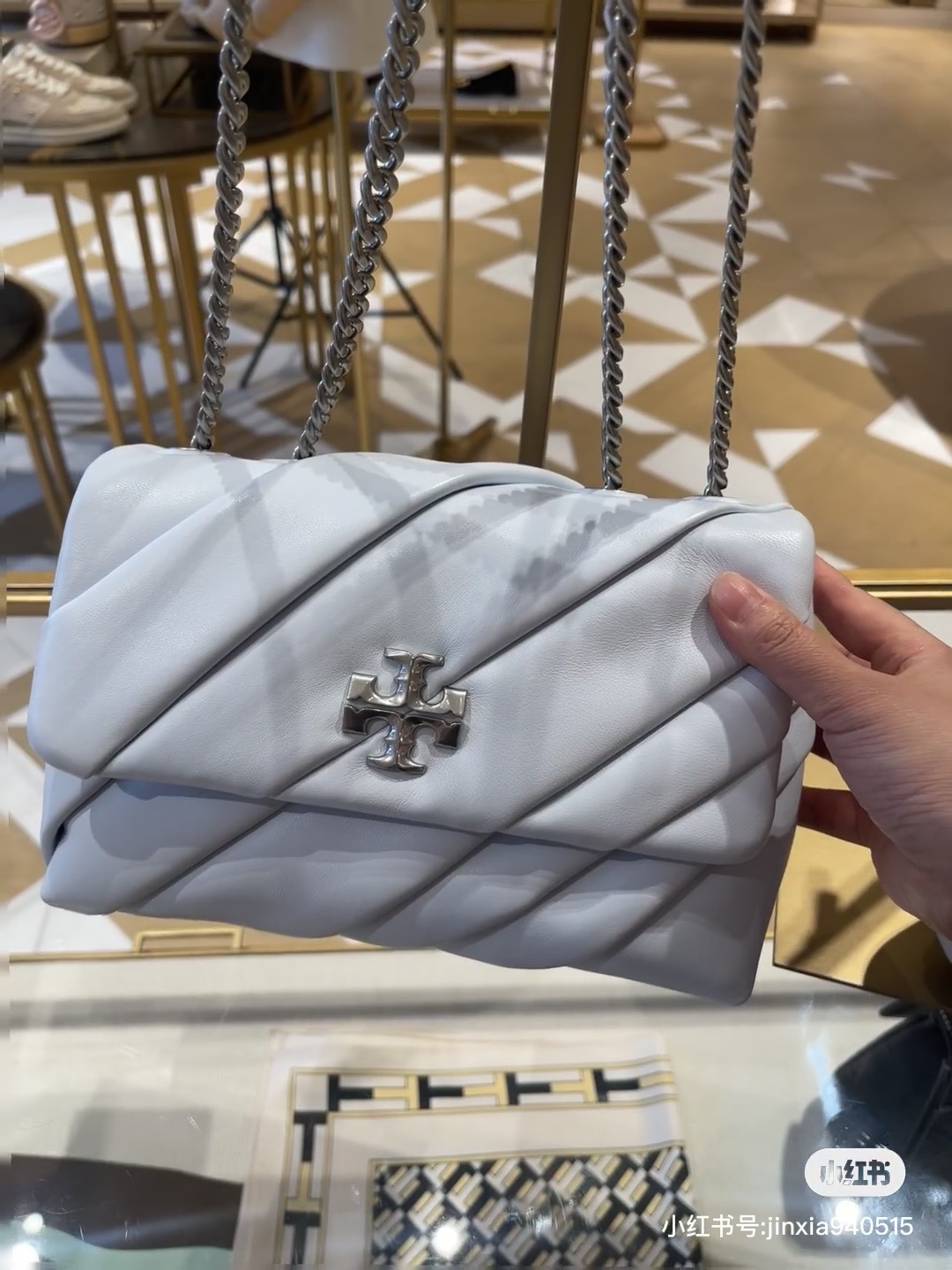 Tory Burch ～做一个多巴胺女孩吧