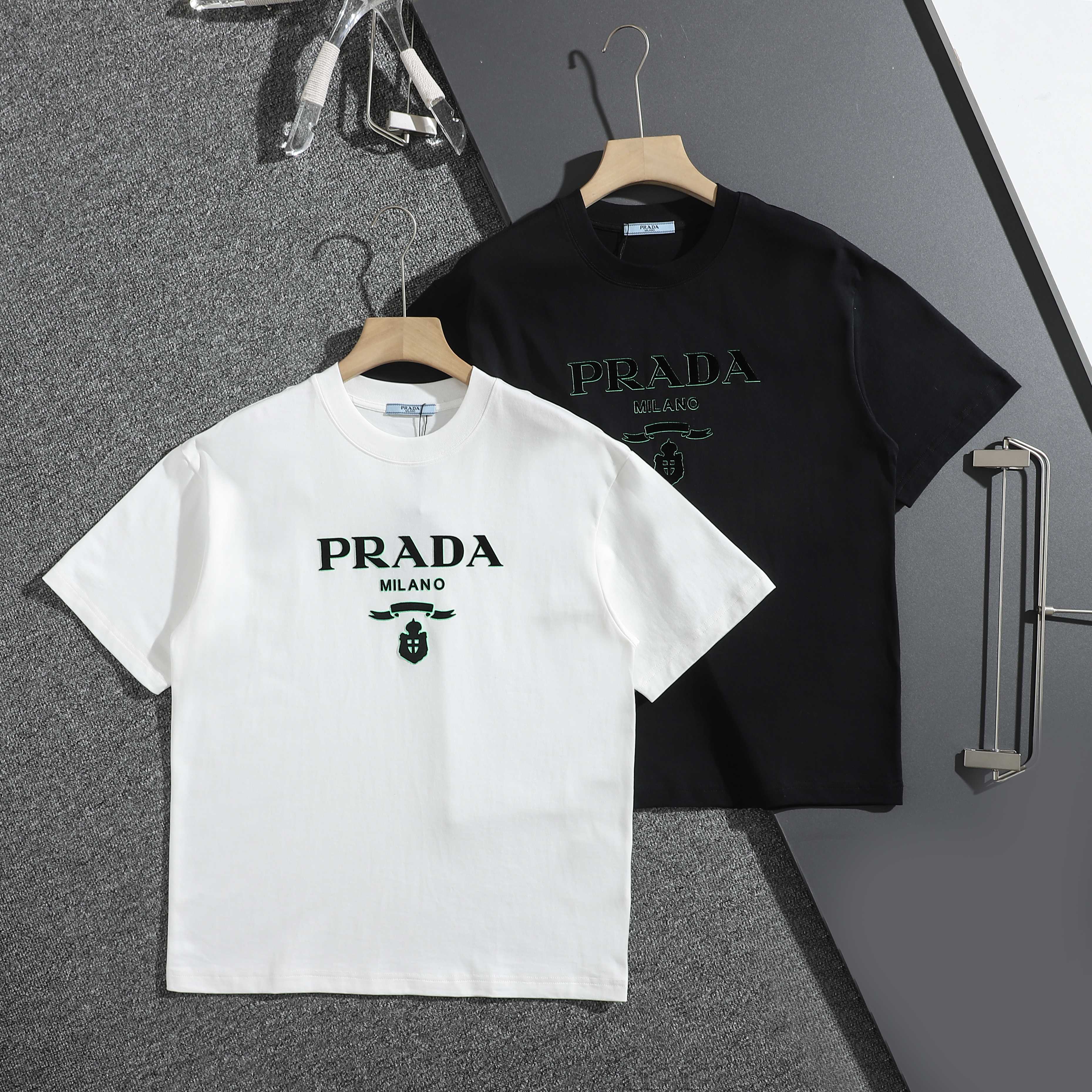 Prada T-Shirt 02866