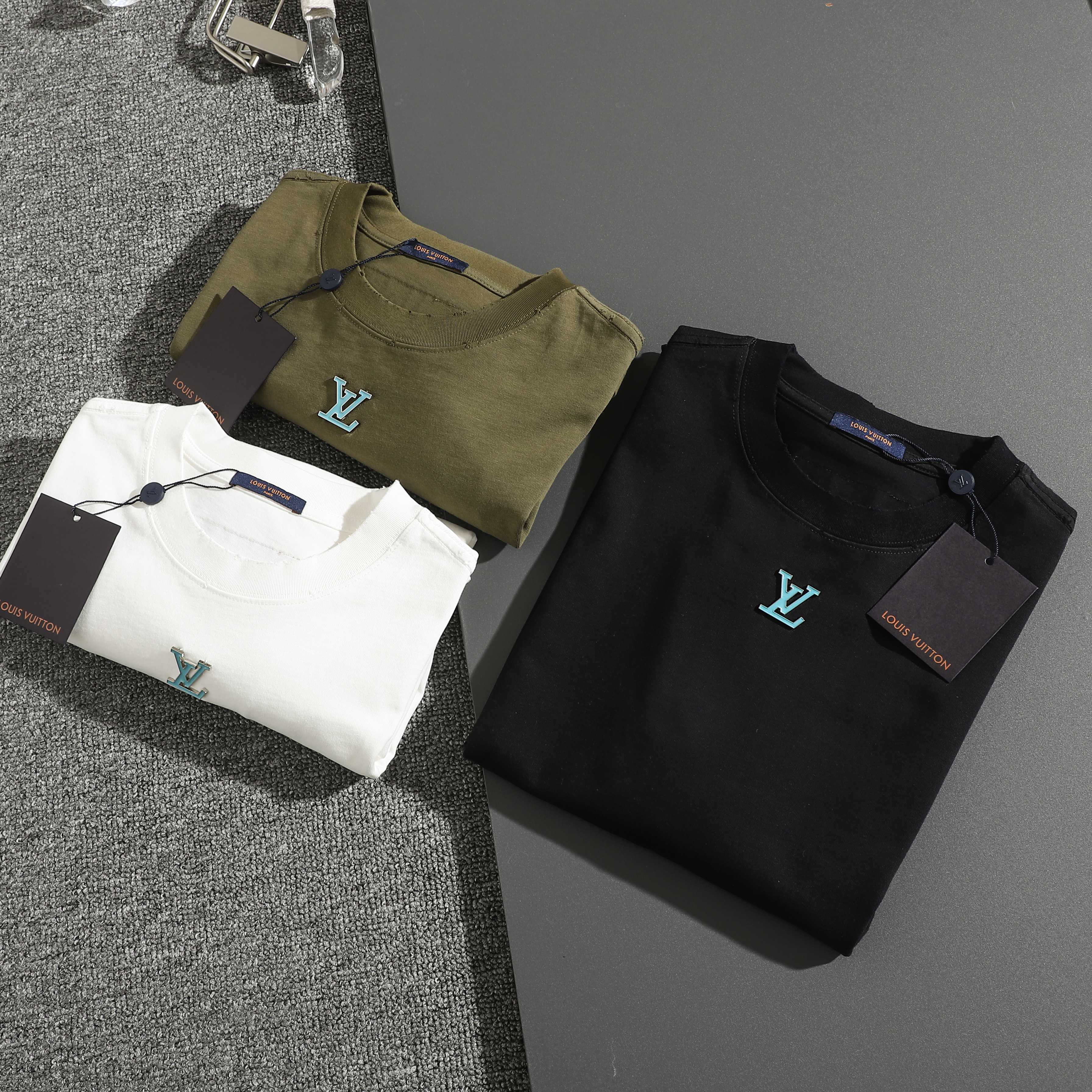 Alternative view of Louis Vuitton T-Shirt 06708