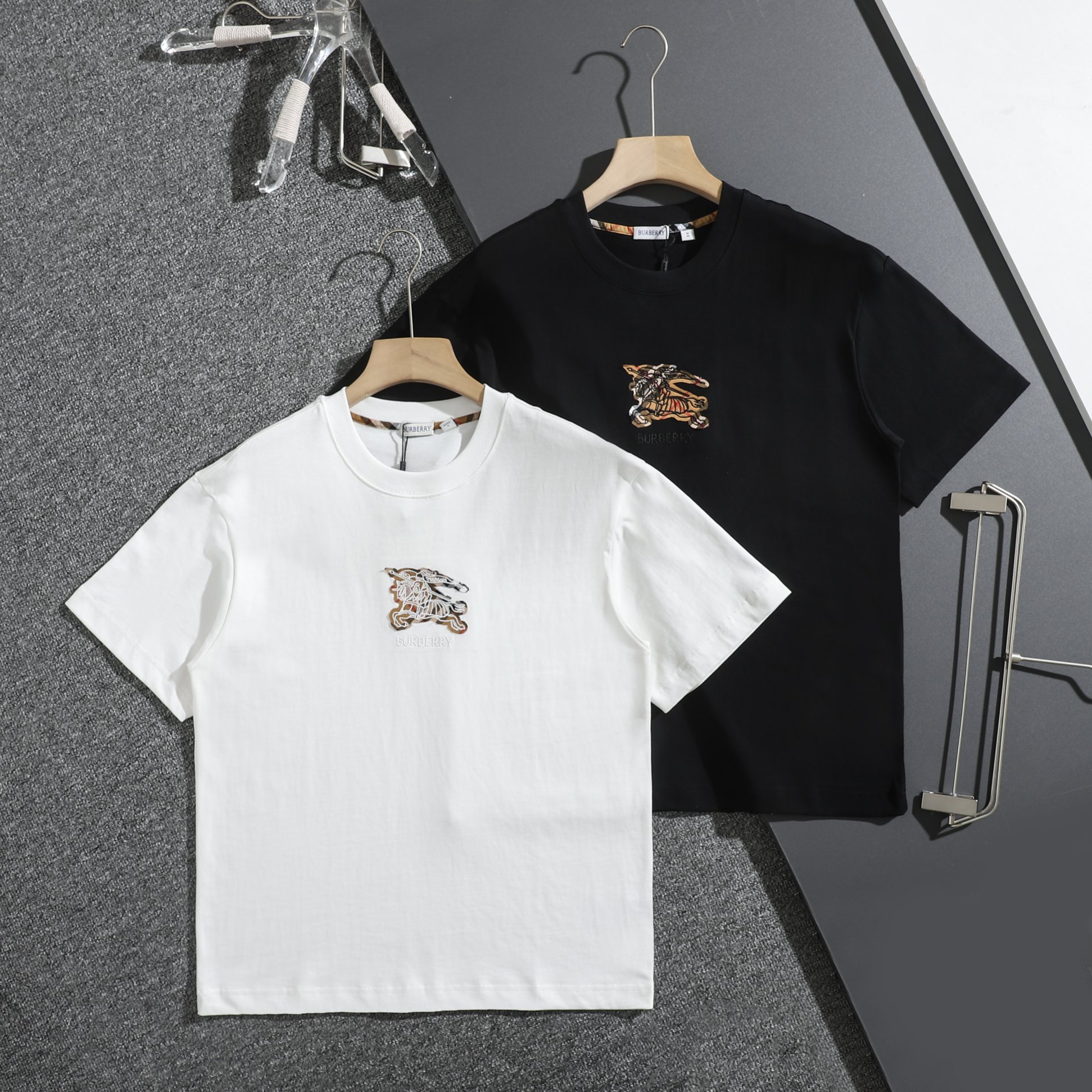 Burberry T-Shirt 06710
