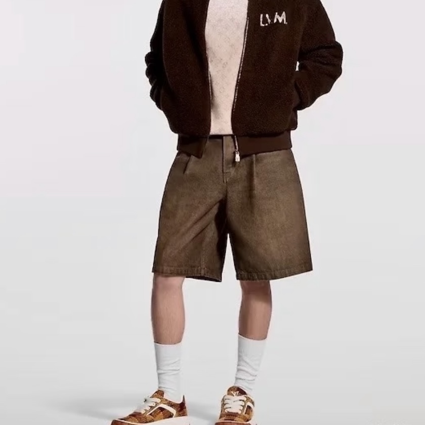 Louis Vuitton LV 沙漠色洗水牛仔短裤