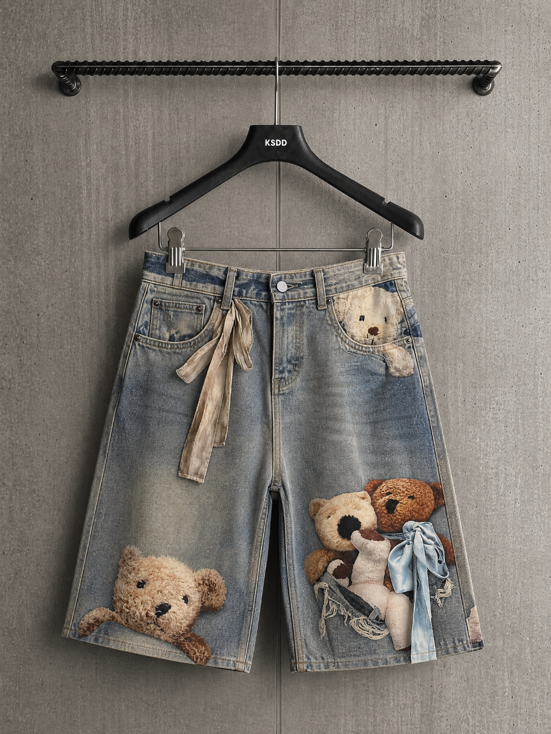 Acne Studios ACNE 泰迪小熊玩偶印花牛仔短裤