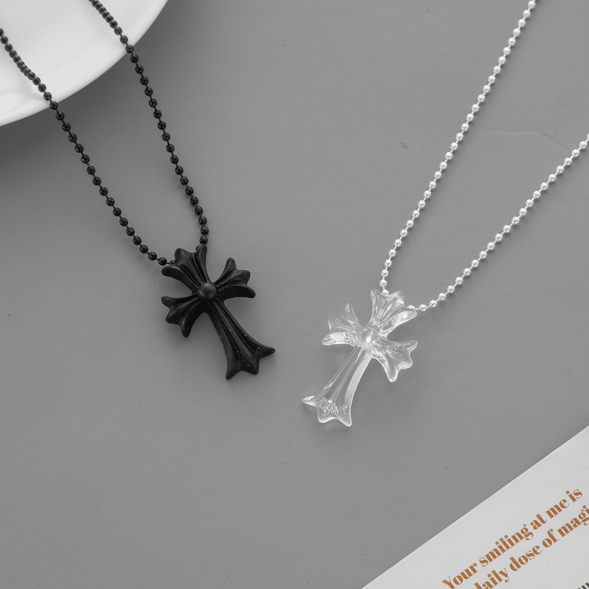 Chrome Hearts 款十字架项链 简约气质高级感黑白色十字架锁骨链