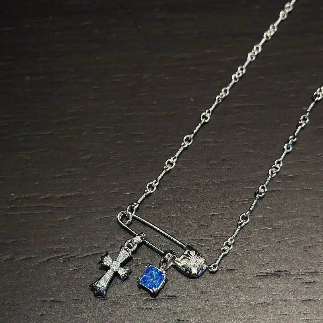 Balenciaga Haute Couture Haute Joaillerie Fine Jewelry Earrings Necklace 3