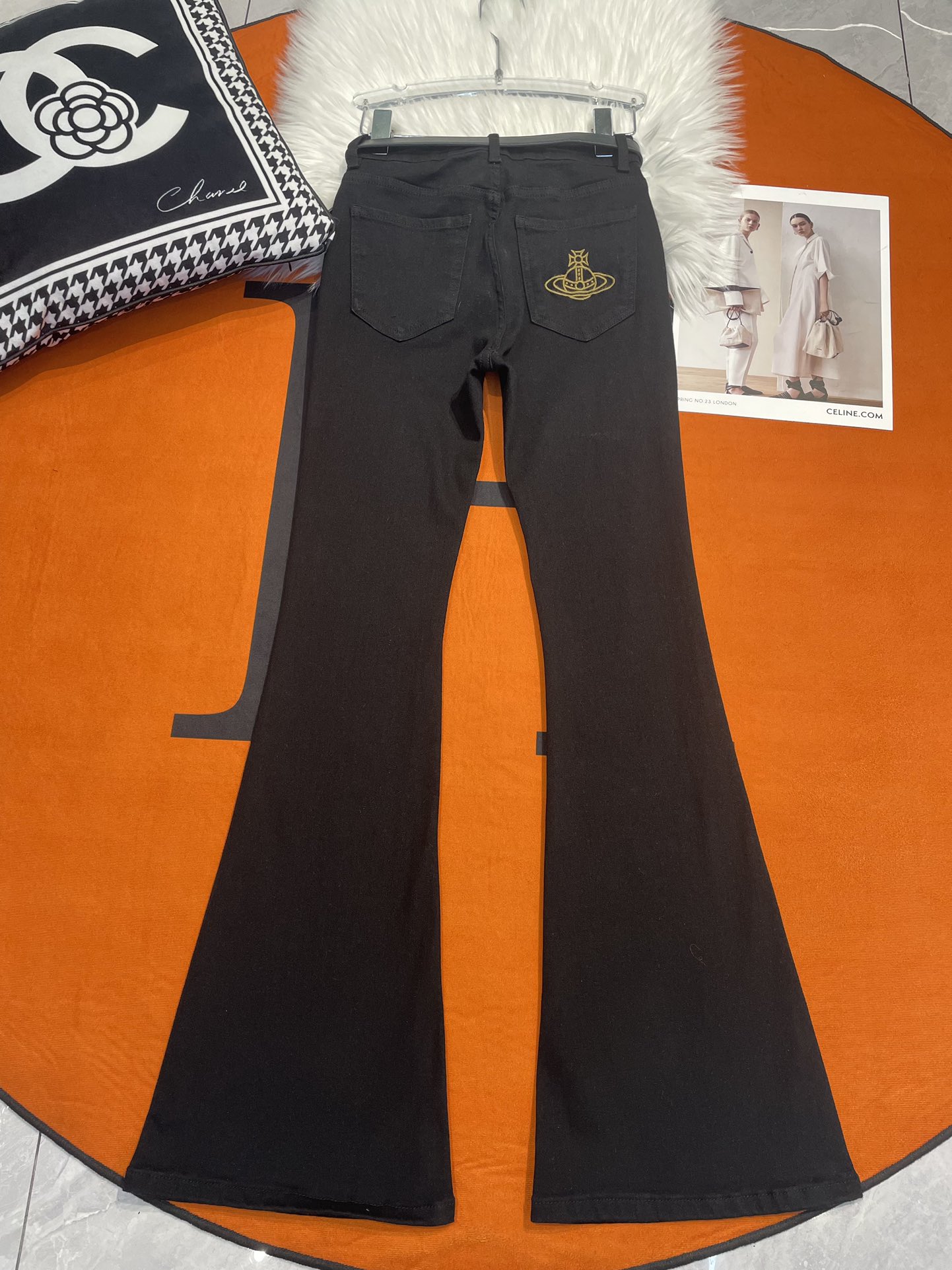 “High-end Women’s Clothes: West Queen Style with Trumpet Pants for Leg Modification” - 图片 4