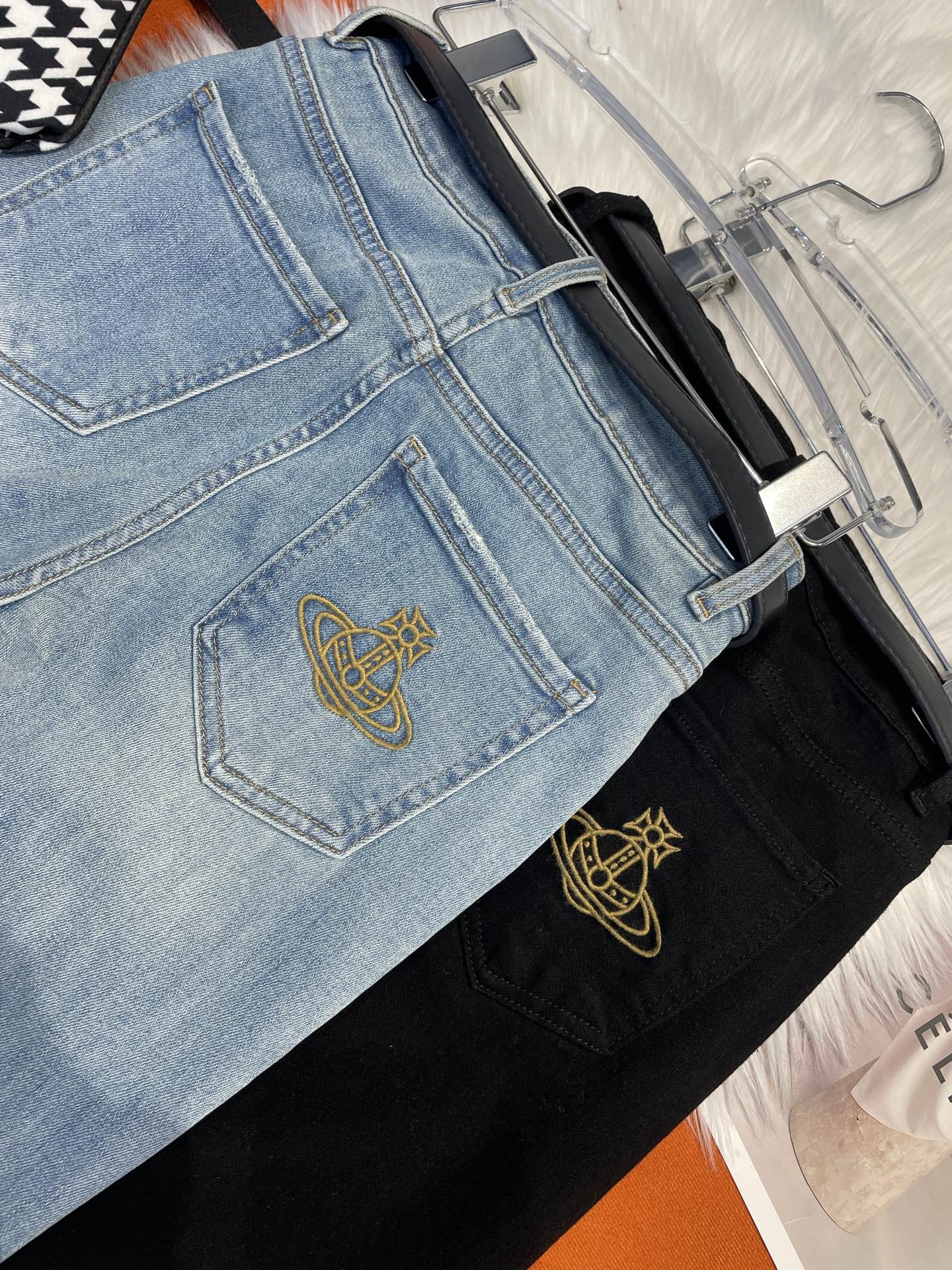 High-Quality Women’s Suit with Queen of the West Vibe: Perfect Fit and Elegance. - 图片 9