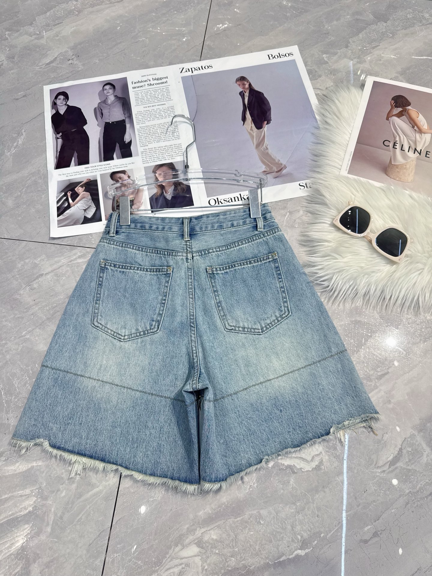 “High Quality Women’s Clothes: Sandro’s Nailed Shorts & Irregular-Side Designs” - 图片 9