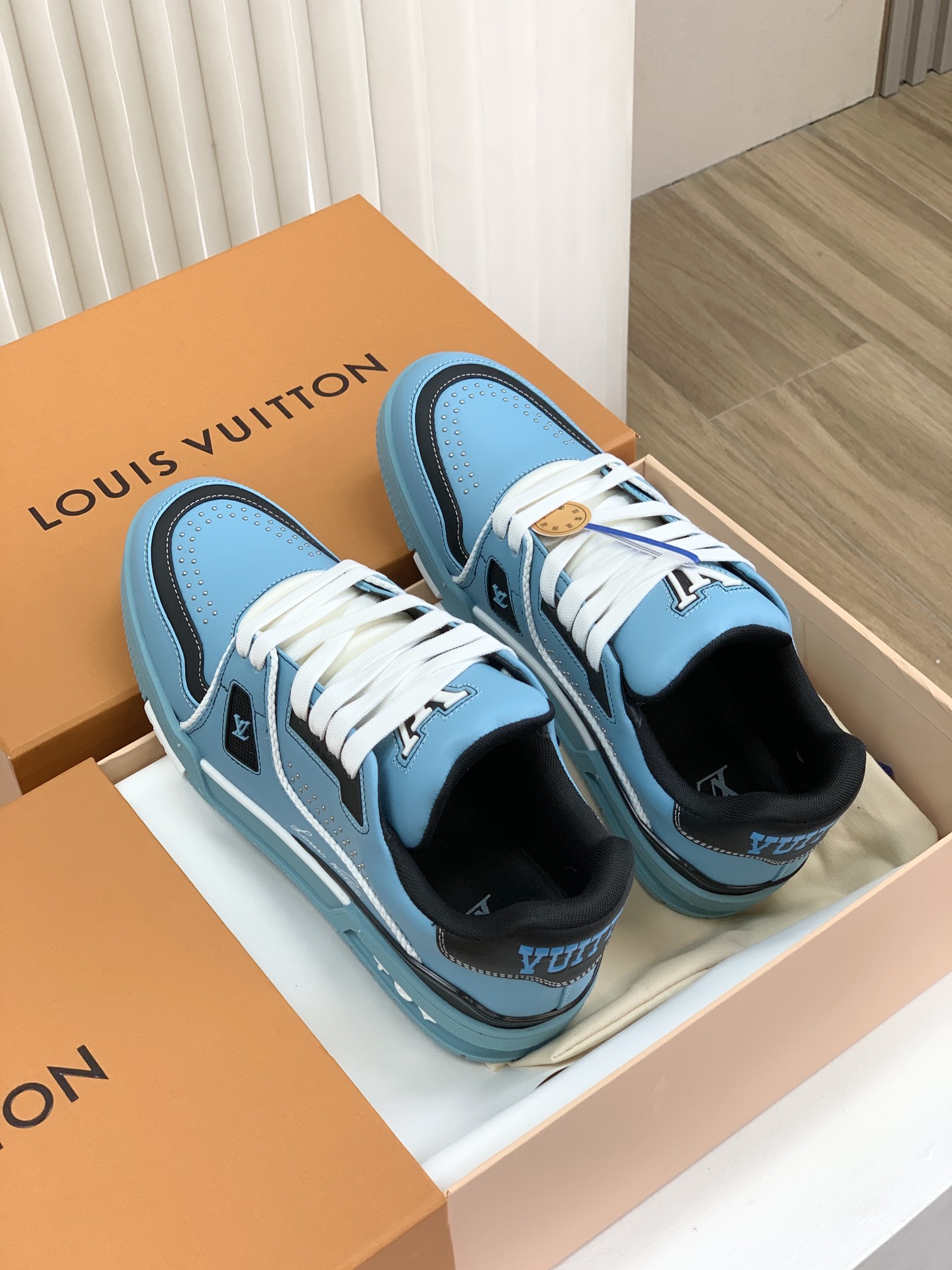 路易威登 Louis Vuitton 高定典藏名品高定成衣时装外套连衣裙衬衫T恤 #5E8DB3CD 4