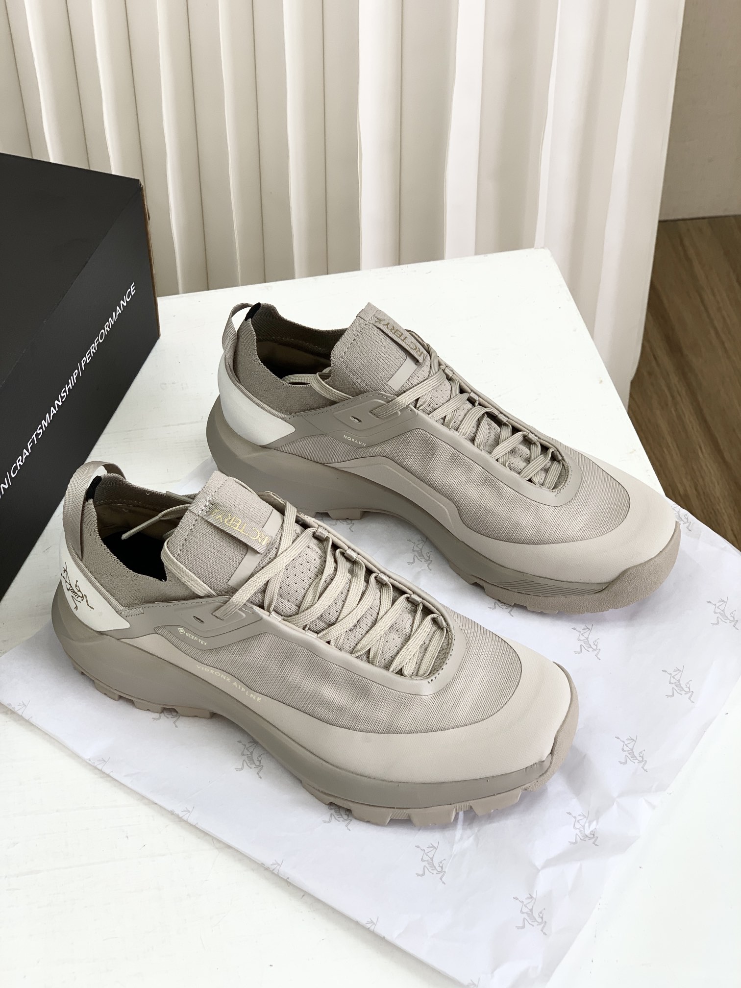 NO:349624,——【Rice gray gold label,19860909——【米灰 金标,,Men's shoes