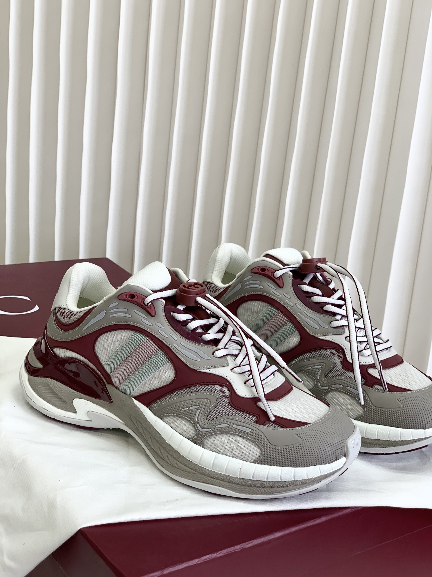 NO:680990,——[red card,19860909——【红卡,,Men's shoes