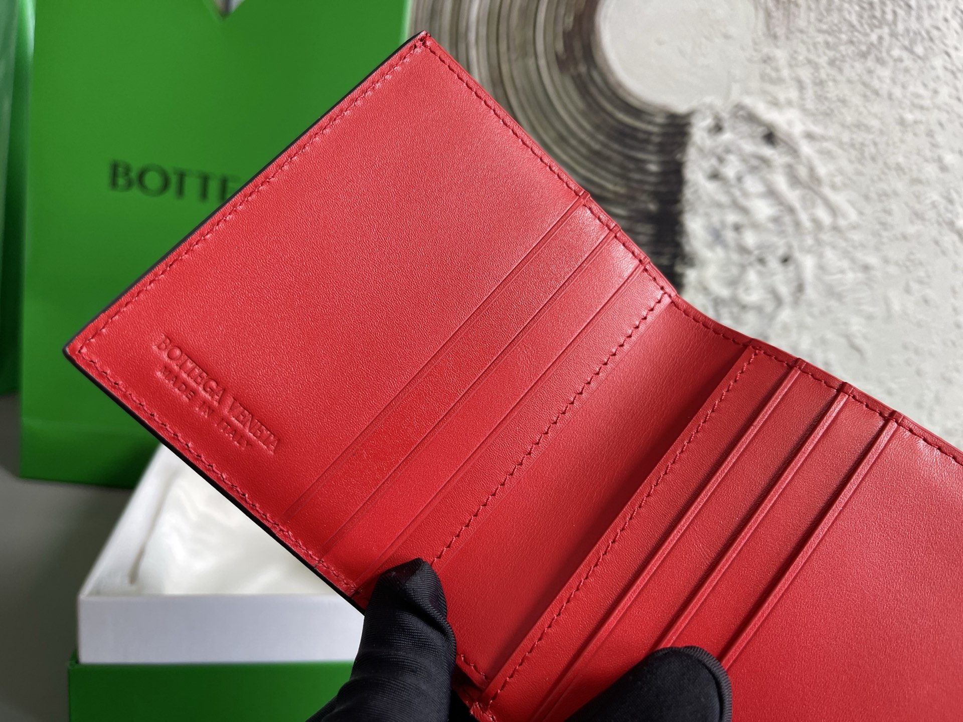 Top batch Bv two-fold vertical version short clip wallet 749400 is a wallet that can be used not only as a wallet but also as a card holder photo 6