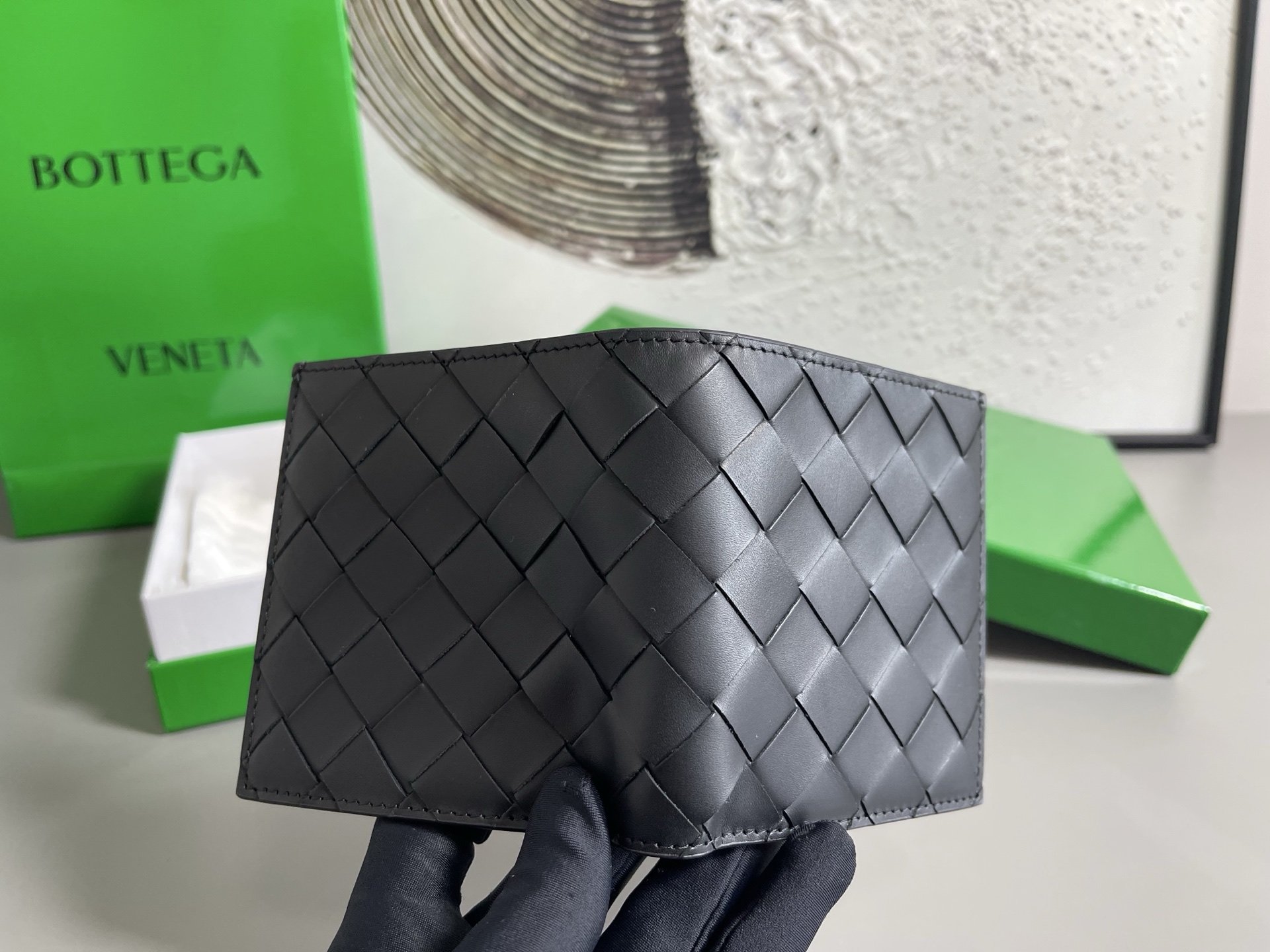 Top batch Bv two-fold vertical version short clip wallet 749400 is a wallet that can be used not only as a wallet but also as a card holder photo 8