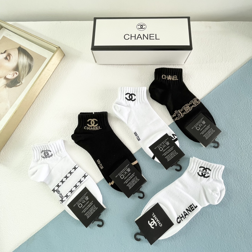 配包装一盒五双Chanel香奈儿爆款船袜高版本好看到爆炸欧美大牌船袜男女款潮人必不能少的专柜代购品质袜子
