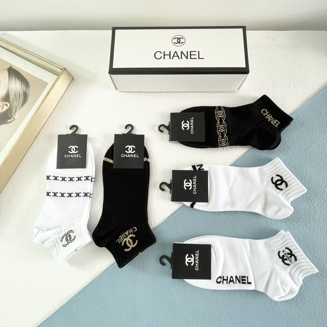 配包装一盒五双Chanel香奈儿爆款船袜高版本好看到爆炸欧美大牌船袜男女款潮人必不能少的专柜代购品质袜子