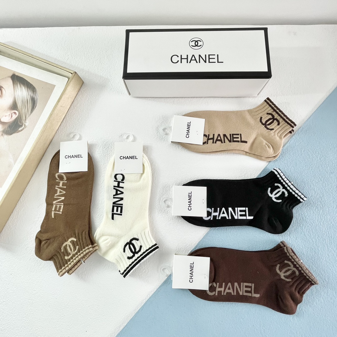 配包装一盒五双Chanel香奈儿爆款短筒袜女款高版本好看到爆炸欧美大牌短筒袜潮人必不能少的专柜代购品质袜