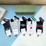 Gucci AAA
 Sock- Short Socks