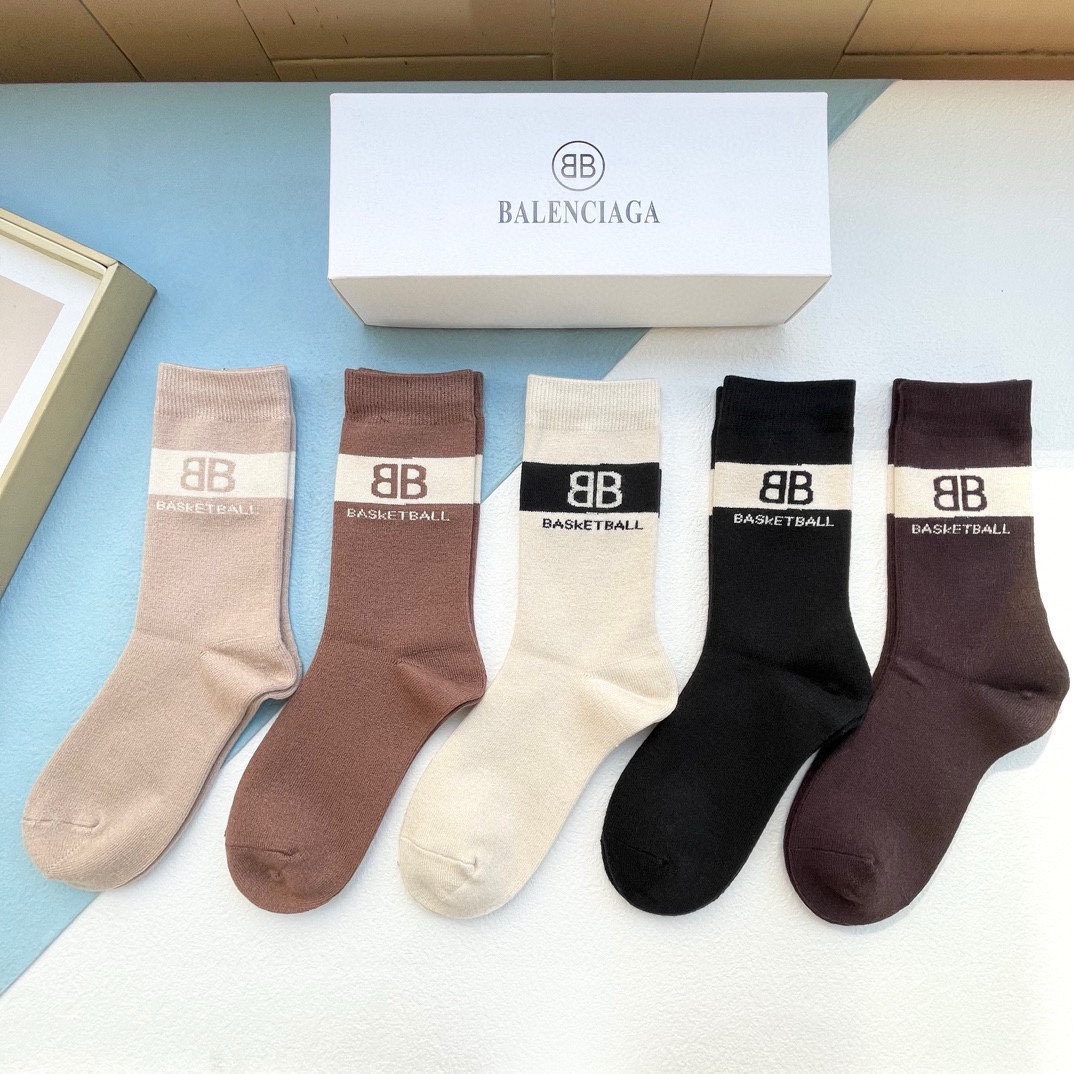 配包装一盒五双BALENCIAGA巴黎世家高版本好看到爆炸袜子羊绒袜超软糯潮人必不能少的专柜代购品质中筒