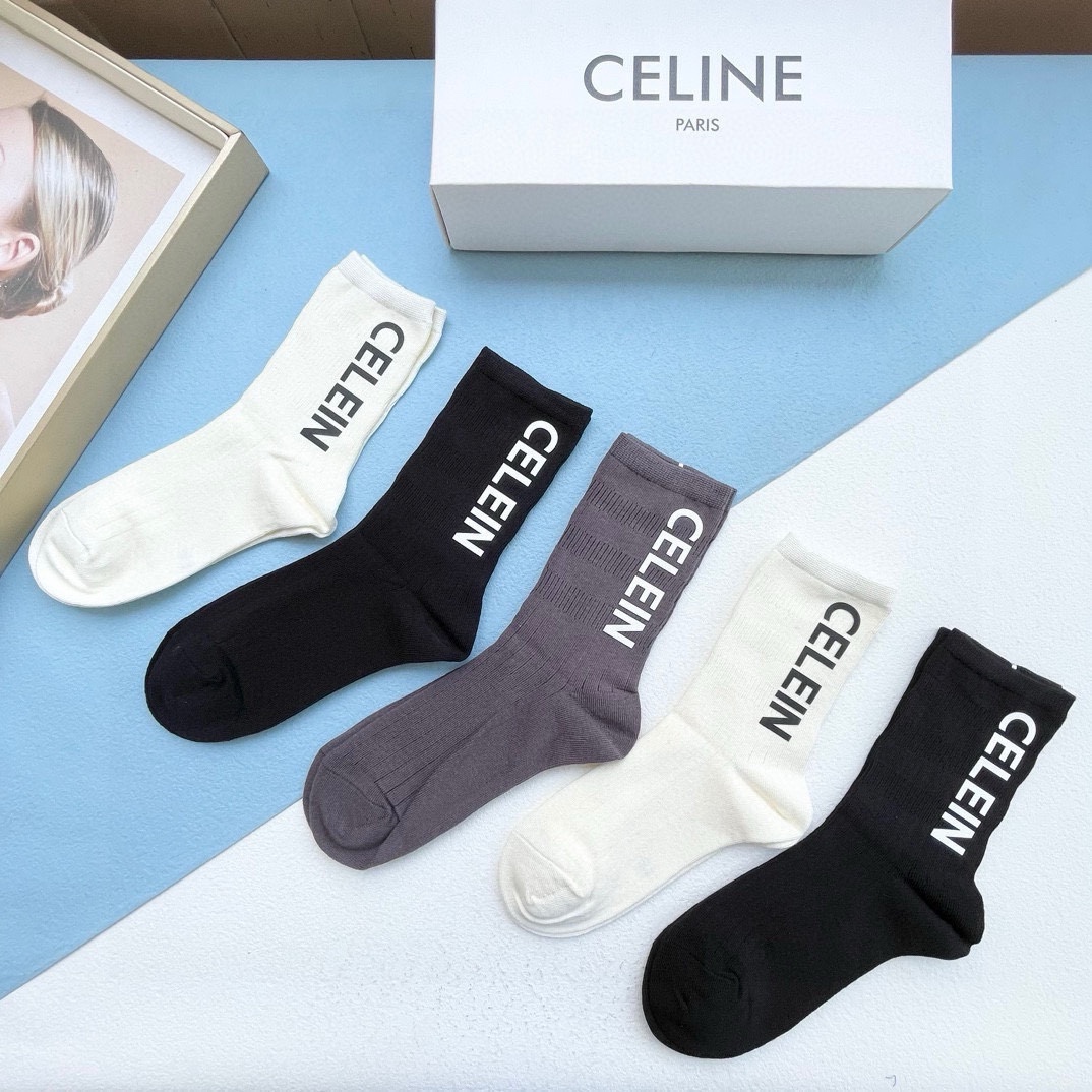 配包装一盒五双CELINE赛琳️高品质超级爆款网红袜子️ce家官网同步硅胶字母中筒袜ins明星网红推荐️