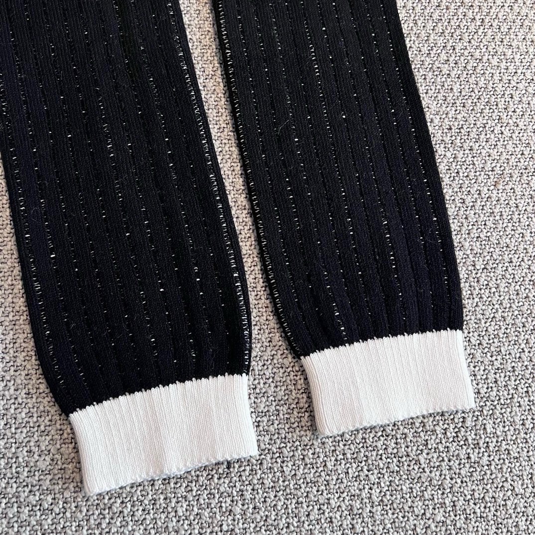 “Hot-Ass Socks: Customized Logo, Heat Sense, High Quality, Fast Delivery” - 图片 5