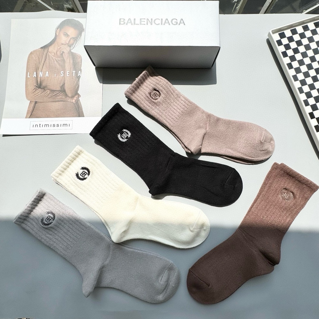 配包装一盒五双BALENCIACA巴黎世家高版本好看到爆炸双B袜子羊绒袜超软糯潮人必不能少的双B专柜代购