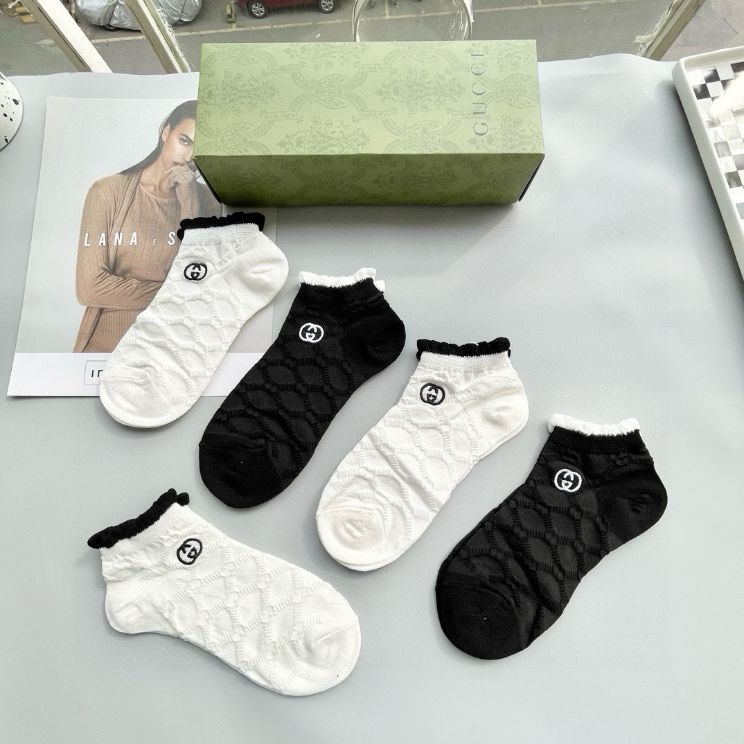Gucci Short Socks - Designer 5-Pair Set - Fashionable and Comfortable 8 i1733065550 2594 3
