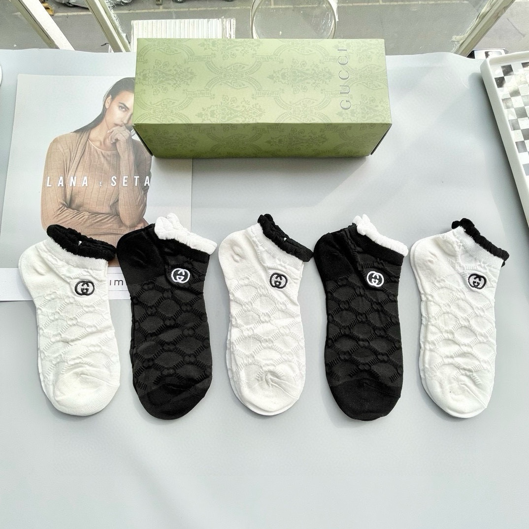 Gucci Short Socks - Designer 5-Pair Set - Fashionable and Comfortable 2 i1733065550 6874 0