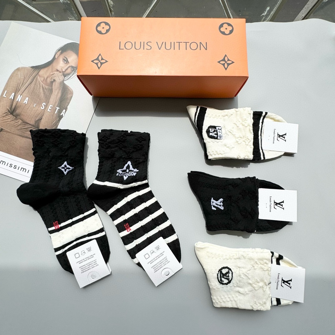 Louis Vuitton Mid-Calf Socks - Designer Style, Premium Quality, 5-Pair Set 5 i1733066603 1983 4