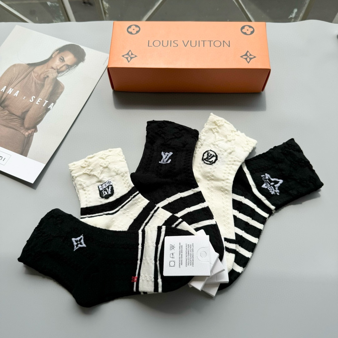 Louis Vuitton Mid-Calf Socks - Designer Style, Premium Quality, 5-Pair Set 9 i1733066603 2684 1