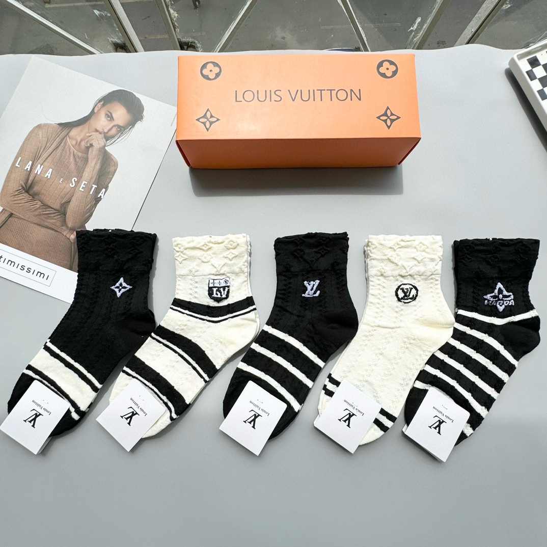 Louis Vuitton Mid-Calf Socks - Designer Style, Premium Quality, 5-Pair Set 8 i1733066603 3525 3