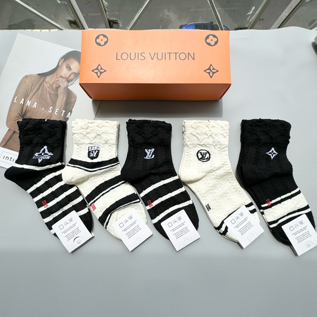 Louis Vuitton Mid-Calf Socks - Designer Style, Premium Quality, 5-Pair Set 2 i1733066603 8500 2