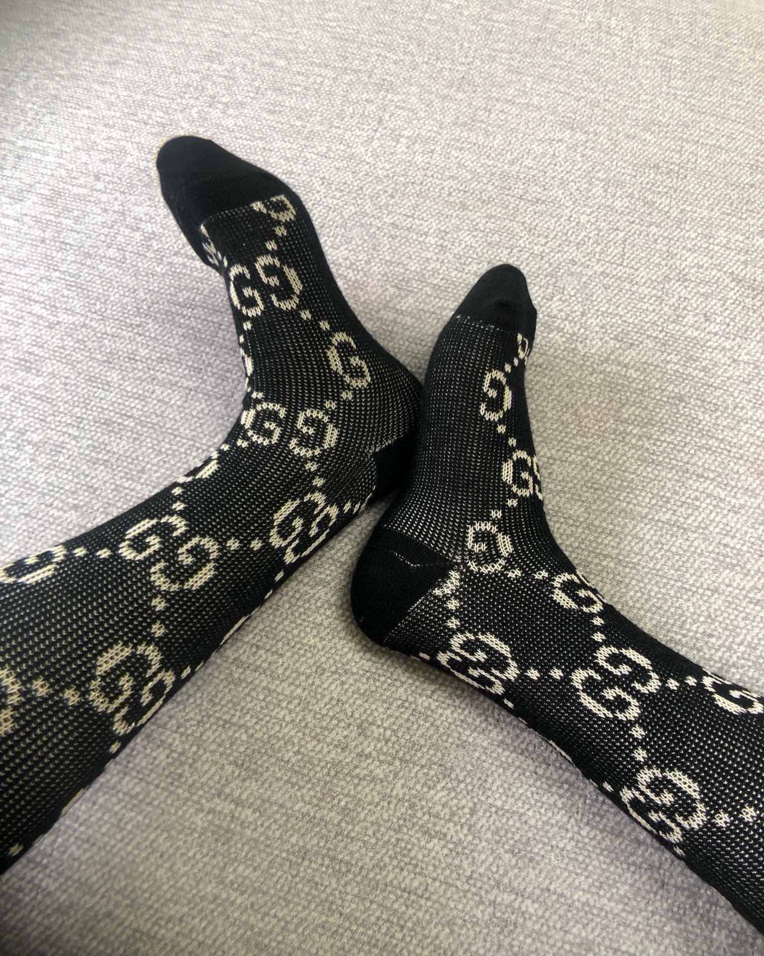 Gucci Patterned Knit Tights - Stylish and Comfortable Hosiery for Women 7 i1733067524 5231 8