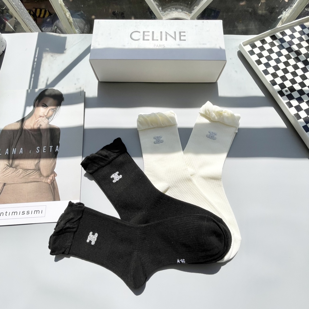 配包装一盒四双Celine赛琳爆款中筒袜高版本好看到爆炸欧美大牌中筒袜潮人必不能少的专柜代购品质袜子搭配
