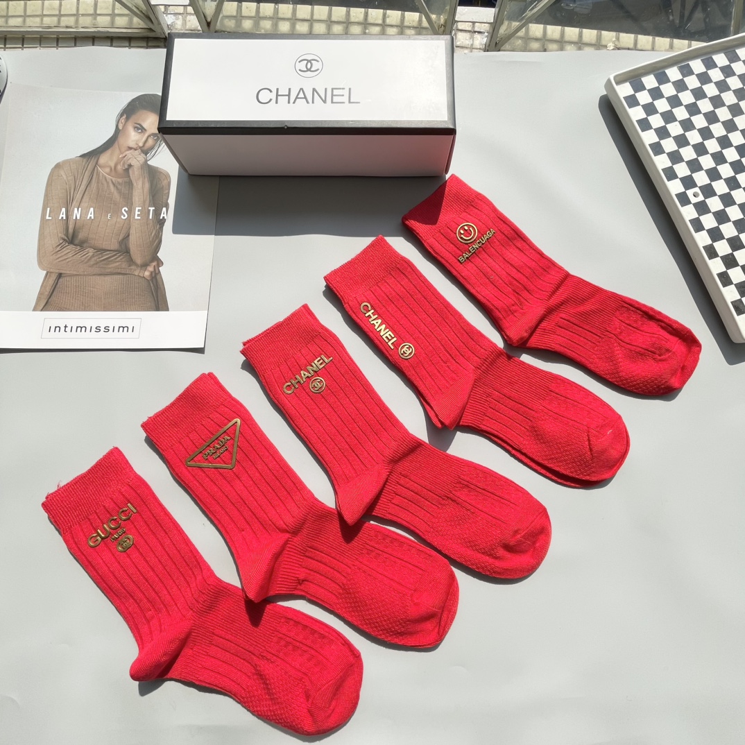 Roman Title “Ins” Packed with Long-Term Socks and Decorations for Letter. - 图片 2