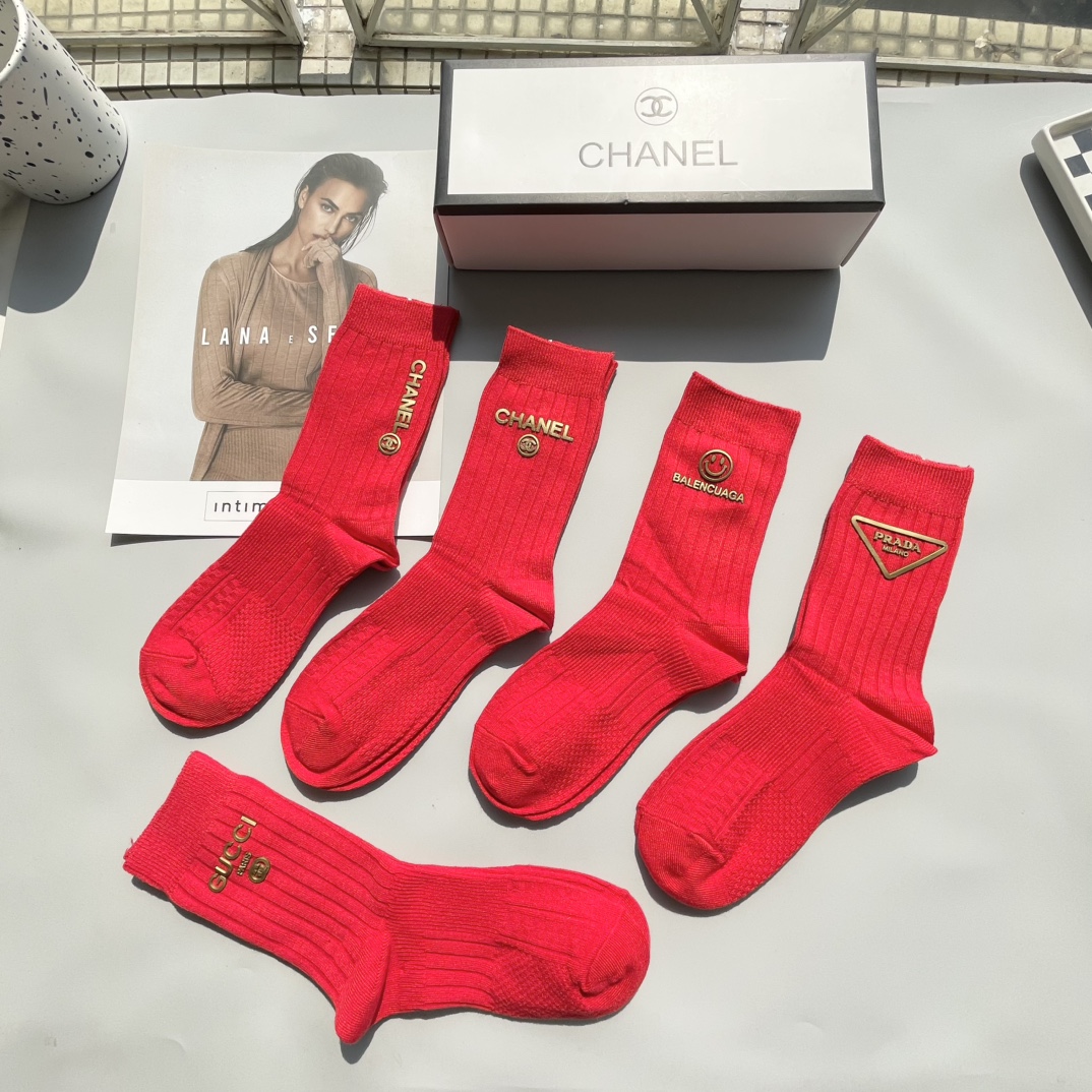 Roman Title “Ins” Packed with Long-Term Socks and Decorations for Letter. - 图片 8