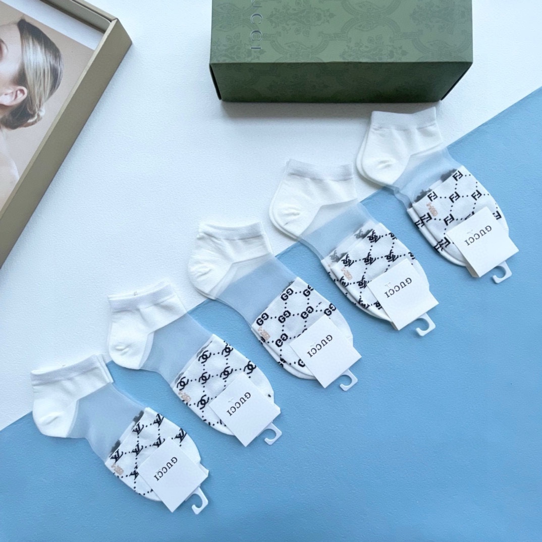 “New Euro-American Ice Stockings: Lightweight, Soft Material, Synchronized Socks for Cool Feet” - 图片 2