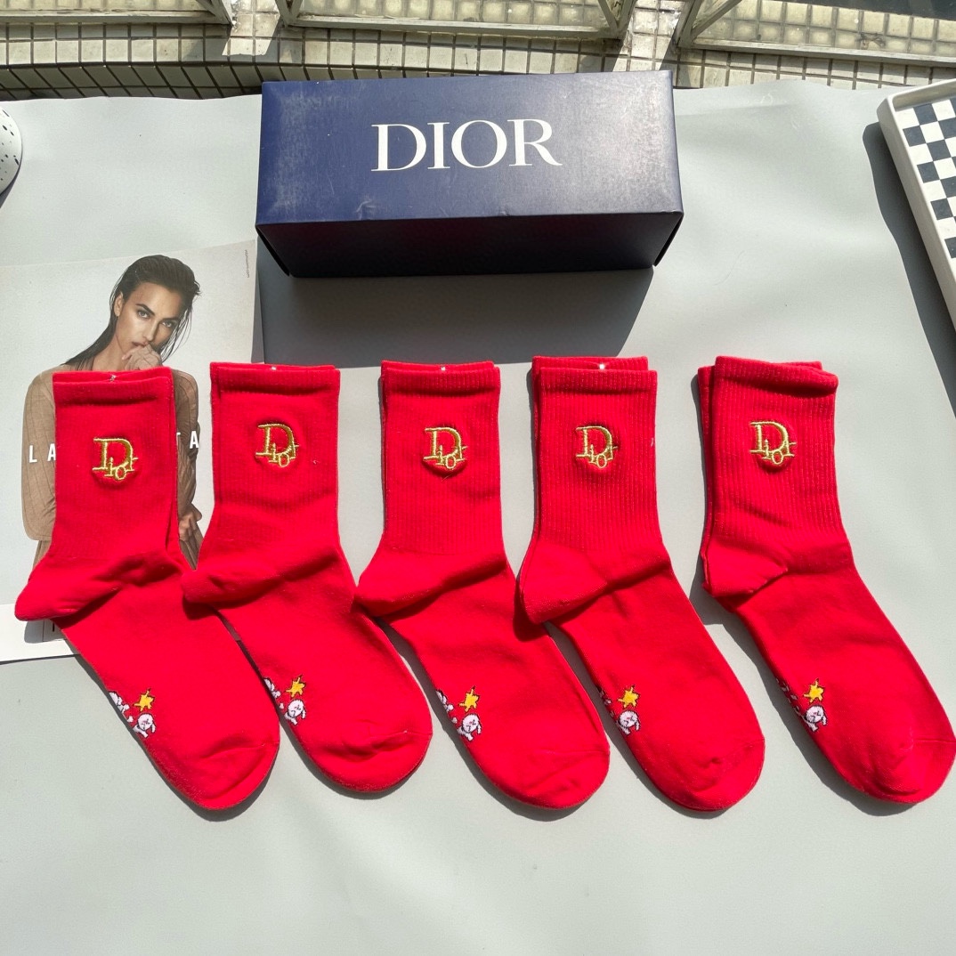 Luxury Sock Set by Dior and Gucci: Red Fire High-Barrel Embroidered Collection - 图片 1