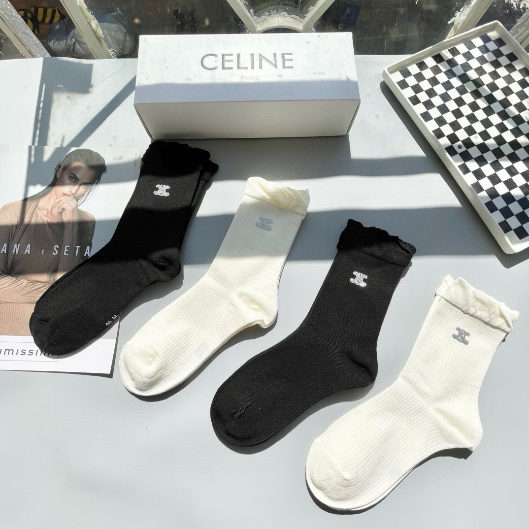 配包装一盒四双Celine赛琳爆款中筒袜高版本好看到爆炸欧美大牌中筒袜潮人必不能少的专柜代购品质袜子搭配