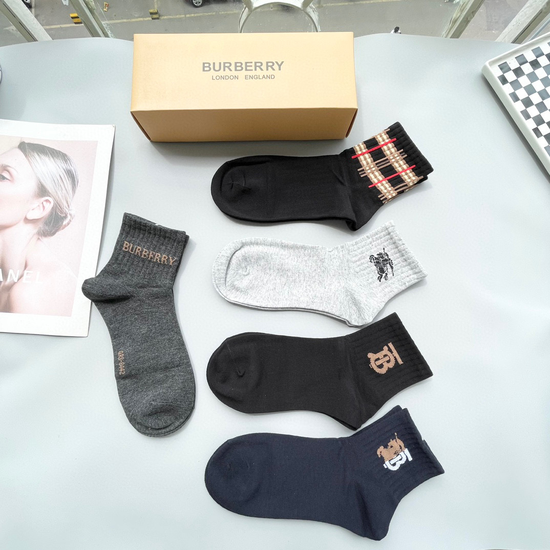“Latest Barberley Synchronized Mid-Socks with INS High-End Design” - 图片 4