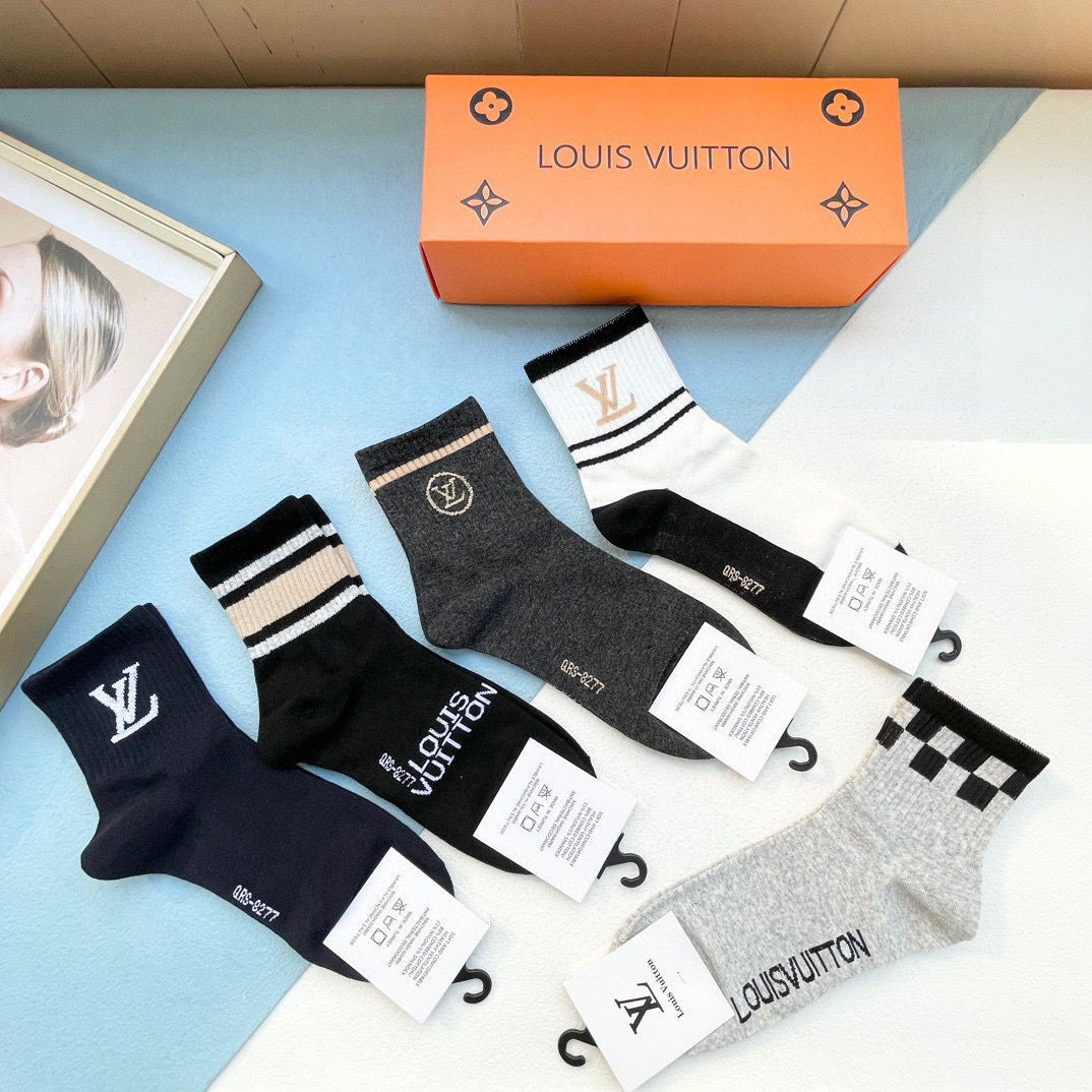 High-Quality LV Louis Vuitton Battery Socks: Explosive Design in a Box - 图片 3