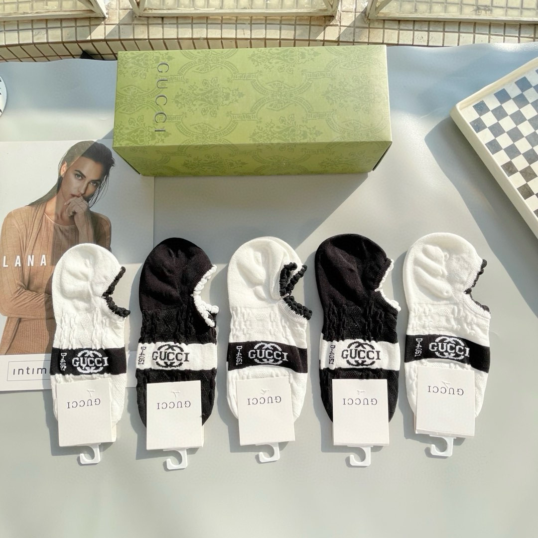 NO:296481,Packaging [one box and five pairs] Gucci Gucci It is a must-have counter purchasing quality that European and American big brand short socks are popular for trendy people. Short socks are super high-quality and fashionable. Ahhhhh~~ Recommended and recommended~~ Must-in-one fashionable items!  !  !  socks, stockings, socks, gucci, socks19860909配包装【一盒五双】Gucci 古奇 好看到爆炸欧美大牌短筒袜潮人必不能少的专柜代购品质 短筒袜子 ,搭配起来超高逼格 时髦度爆表啊啊啊啊～～推荐推荐推荐～～必入时髦小单品！！！袜子丝袜,袜子,gucci,socks,accessory