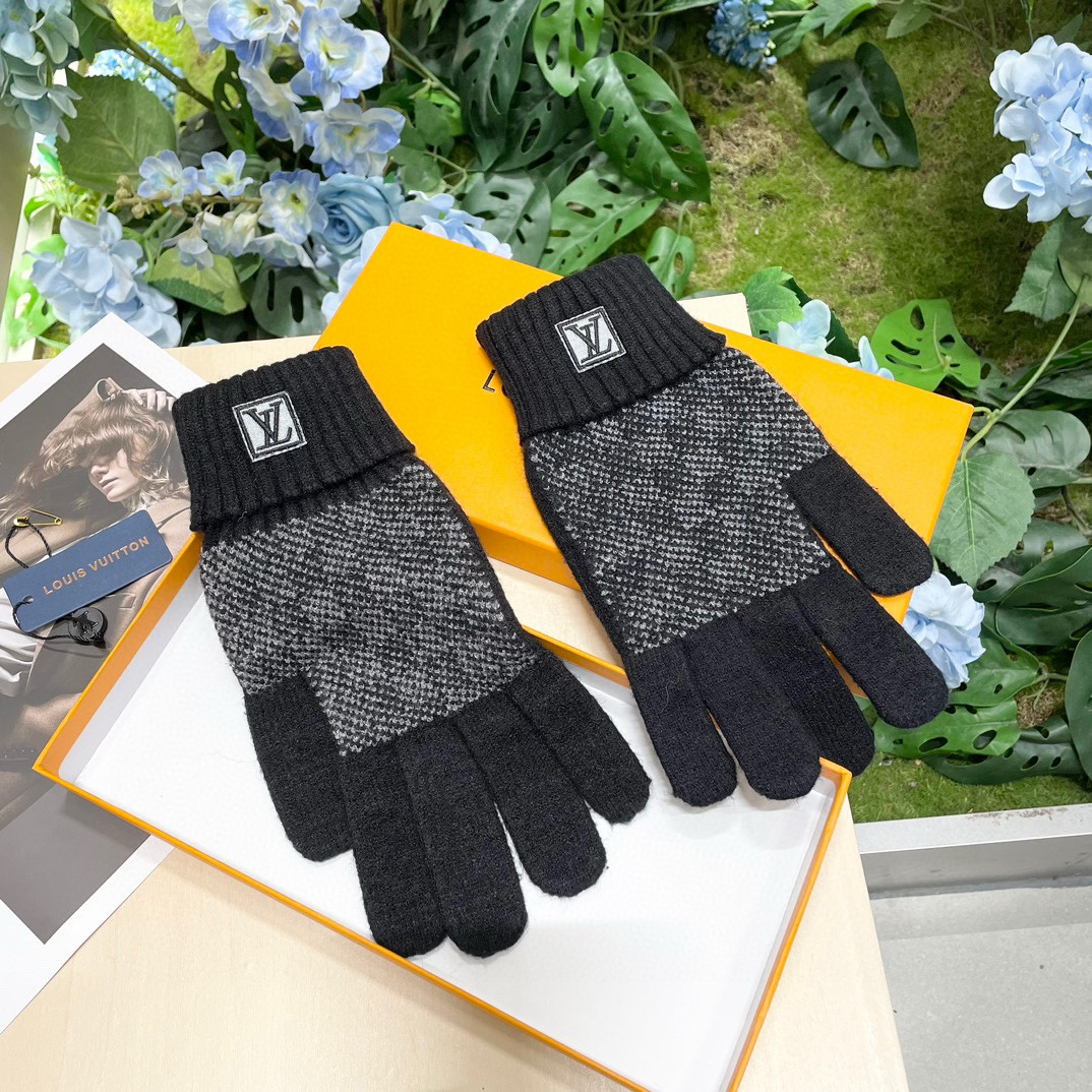Stylish Autumn/Winter Fleece Gloves by LV Luiweden, Purified Pairs, Average Size. - 图片 3