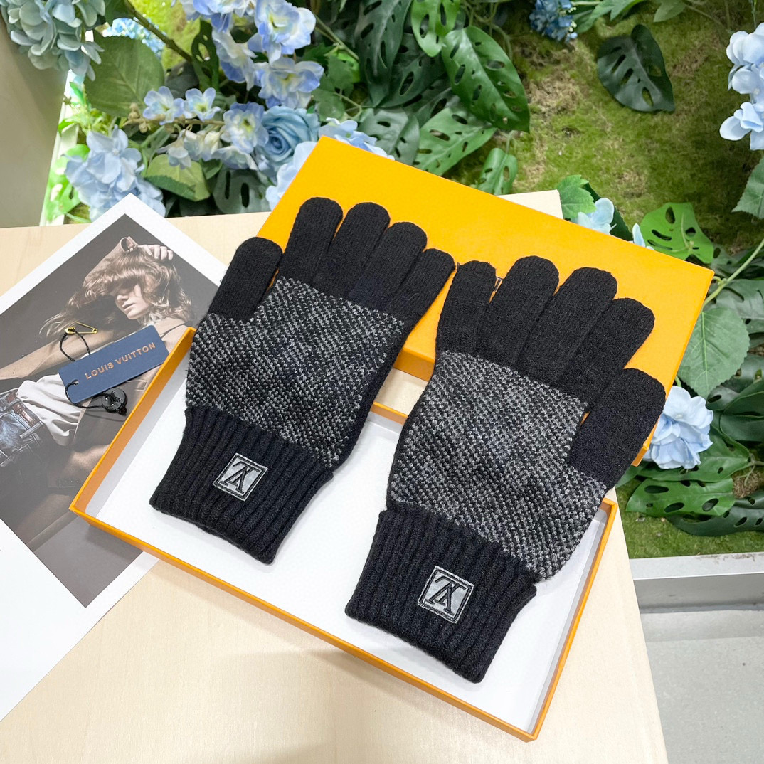 Stylish Autumn/Winter Fleece Gloves by LV Luiweden, Purified Pairs, Average Size. - 图片 2