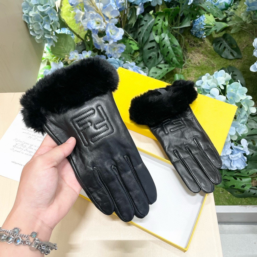 Comparison of 2024 Fendy Fendi Wet Rabbit Hair Gloves with Market Lamb-Skin Latte. - 图片 3