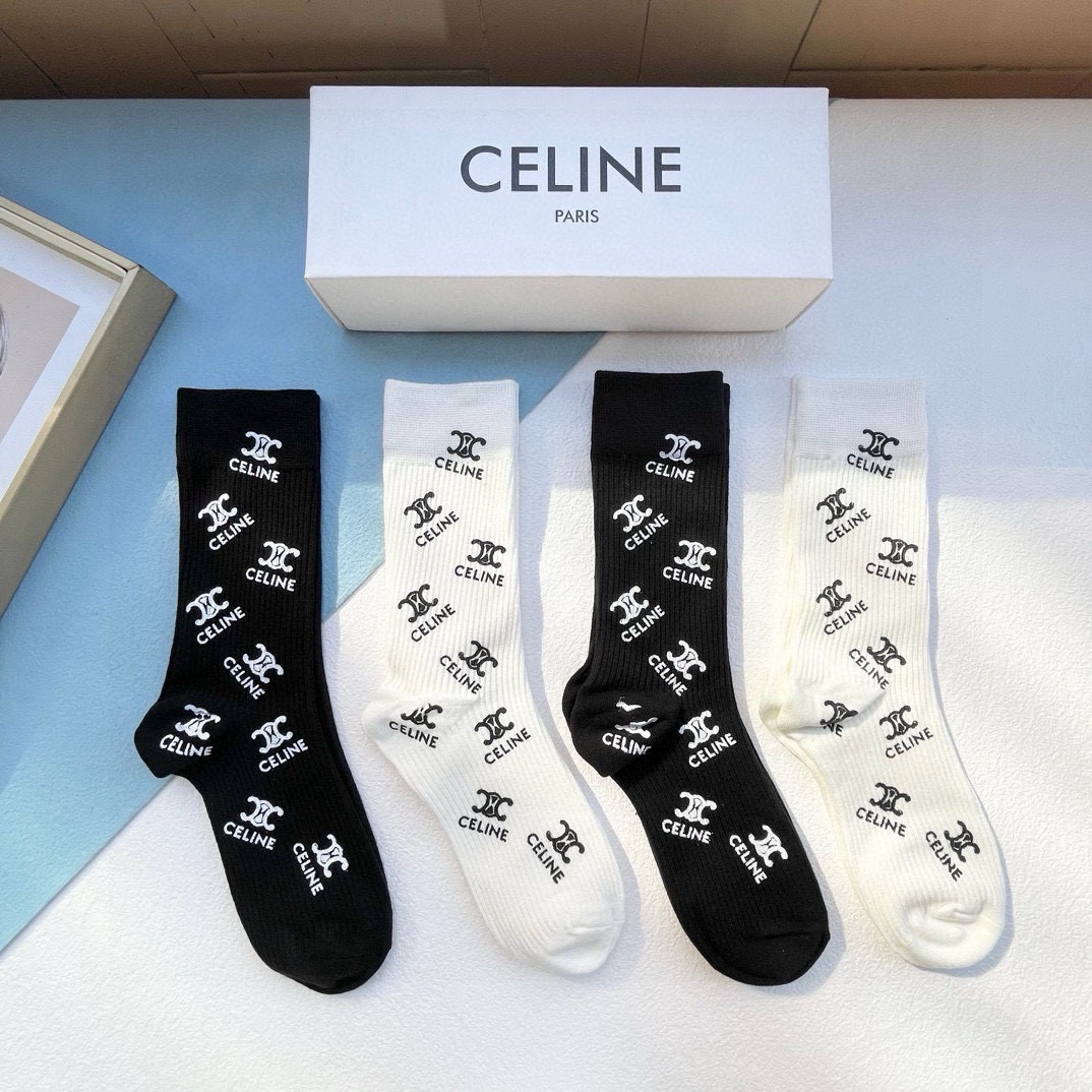 NO:296502,Packaging [One box and four pairs] CELINE · Celine's high-quality super popular internet celebrity socks ce home official website synchronized graffiti letter mid-tube socks, Ins celebrity internet celebrity recommendations are very popular, pure cotton material, light, soft and breathable, universal in all seasons, European and American big brands street must-have socks, stockings, socks, celine, celine, socks19860909配包装【一盒四双】CELINE · 赛琳高品质超级爆款网红袜子ce家官网同步涂鸦字母中筒袜,ins明星网红推荐火爆至极纯棉材质,轻薄柔软透气,四季通用,欧美大牌街头必备袜子丝袜,袜子,celine,celine,socks,accessory