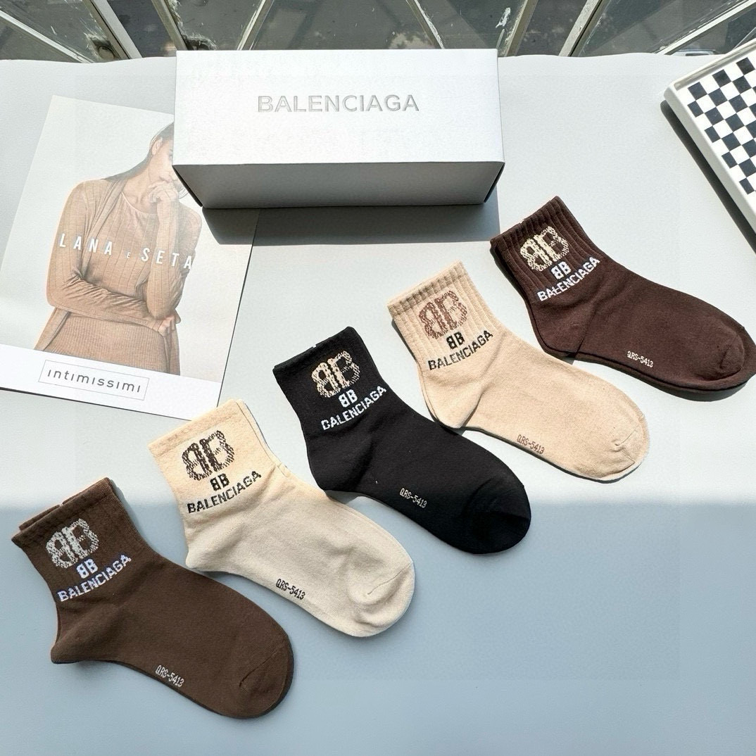  配包装【一盒五双】BALENCIAGA · 巴黎世家🌟 高品质🔥好看到爆炸欧美大牌中筒袜🔥男女款🌟潮人